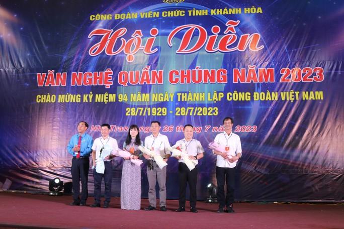 45 tiết mục tham dự hội diễn văn nghệ Công đoàn viên chức Khánh Hòa - Ảnh 3.