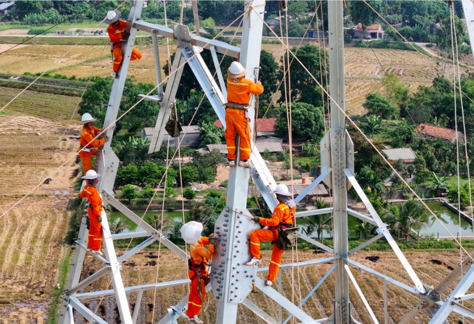 Thông tin mới nhất về tiến độ đường dây 500kV mạch 3 đến ngày 17/6