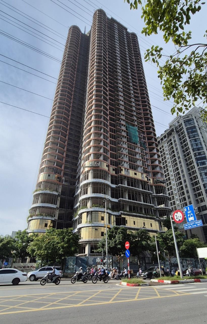 Cao ốc QMS Top Tower bất ngờ chào bán căn hộ sau nhiều năm “bất động”