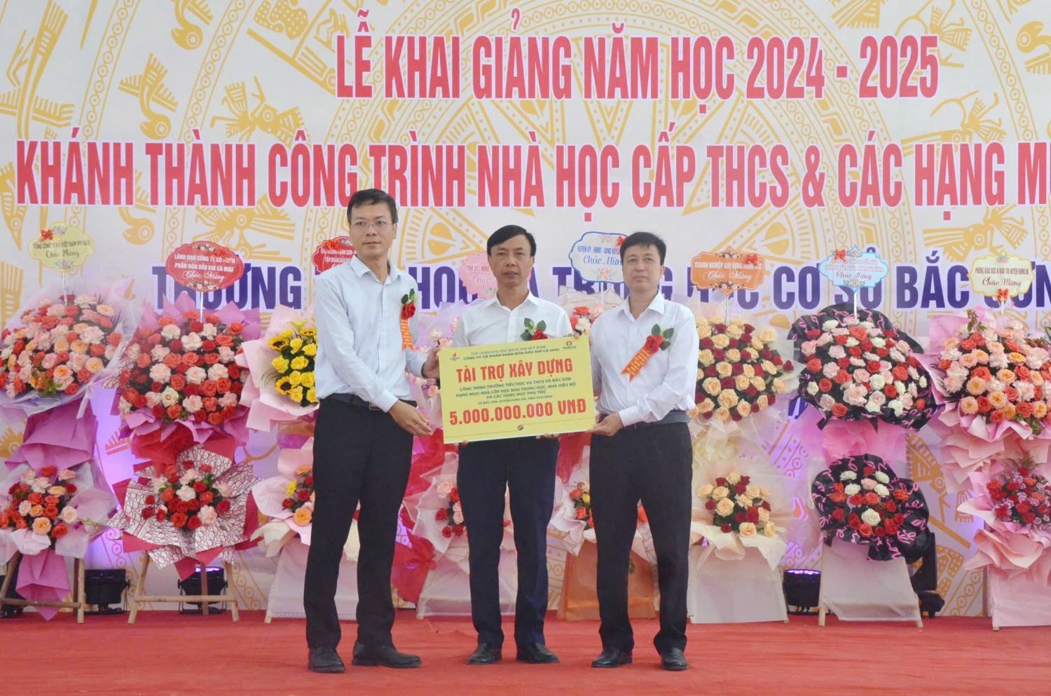 Phân bón Cà Mau tài trợ 5 tỷ đồng xây dựng trường học tại Thái Bình