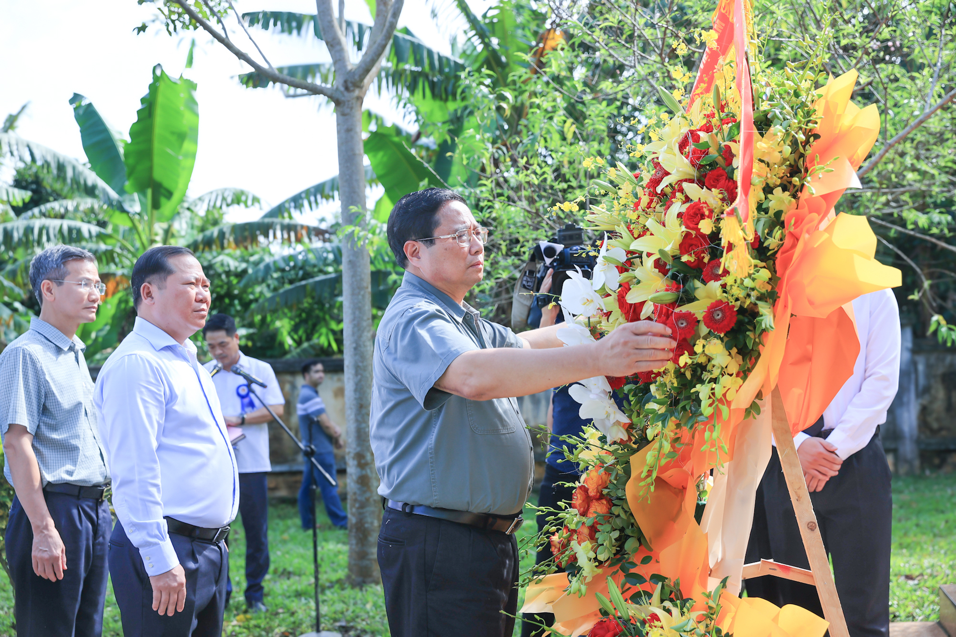 thu tuong pham minh chinh du le khoi cong tuyen cao toc hoa binh  moc chau hinh 1