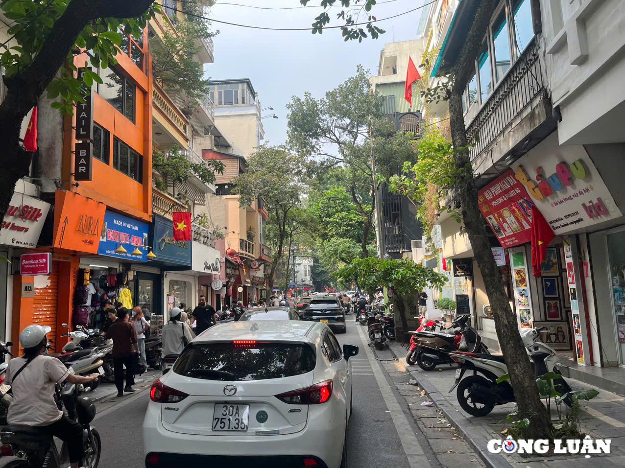cong trinh xay dung tai quan hoan kiem noi cao tang hien dai noi lup xup nhech nhac hinh 4