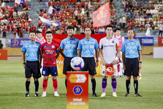 Trọng tài V-League liên tục mắc sai sót- Ảnh 1.