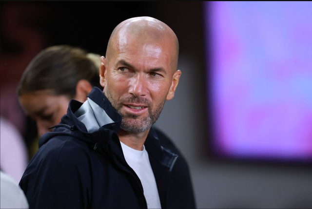 Zidane bí mật đàm phán với Man United, Ten Hag đếm từng ngày ra đi- Ảnh 4.