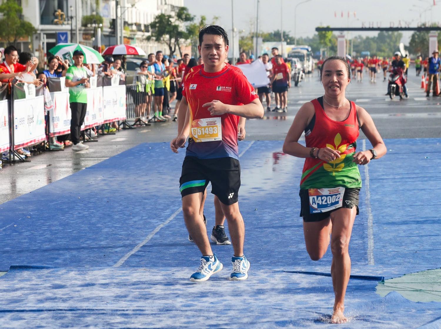 [Chùm ảnh] Toàn cảnh giải Marathon Cà Mau 2024   Cup Petrovietnam