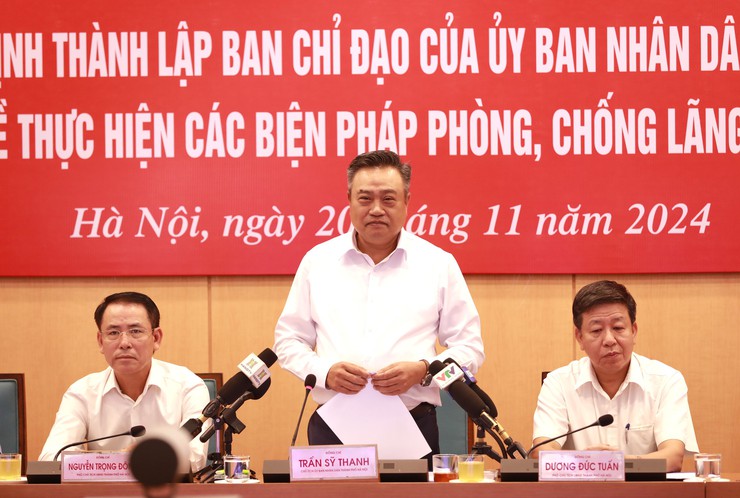 den tet nguyen dan at ty 2025 du an cong vien ho phung khoang phai dua vao su dung hinh 1