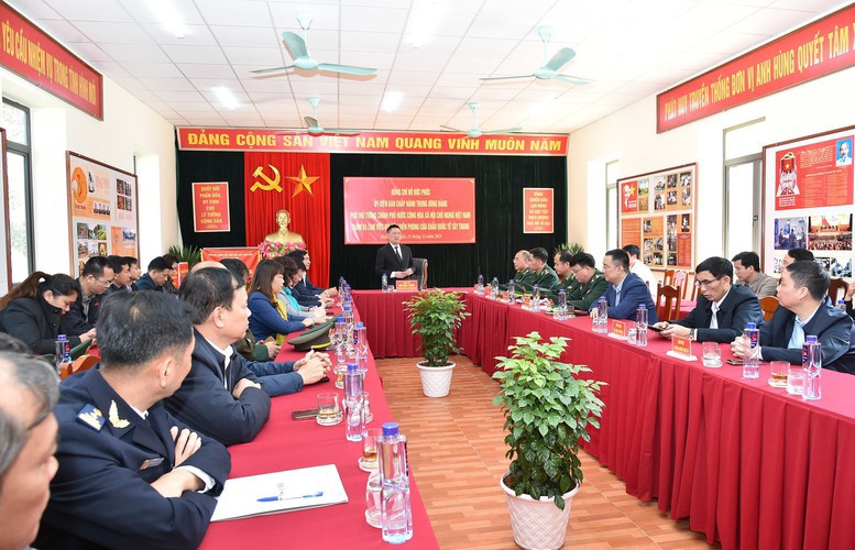 Quang cảnh buổi làm việc. 