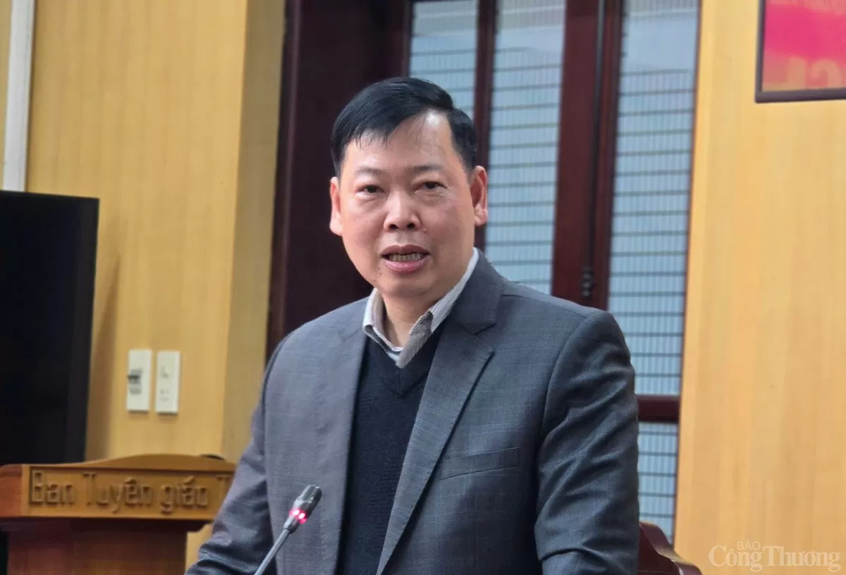 Ông Lê Ngọc Linh - Phó Giám đốc Sở Văn hóa, Thể thao và Du lịch tỉnh Thái Nguyên Ông Lê Ngọc Linh - Phó Giám đốc Sở Văn hóa, Thể thao và Du lịch tỉnh Thái Nguyên