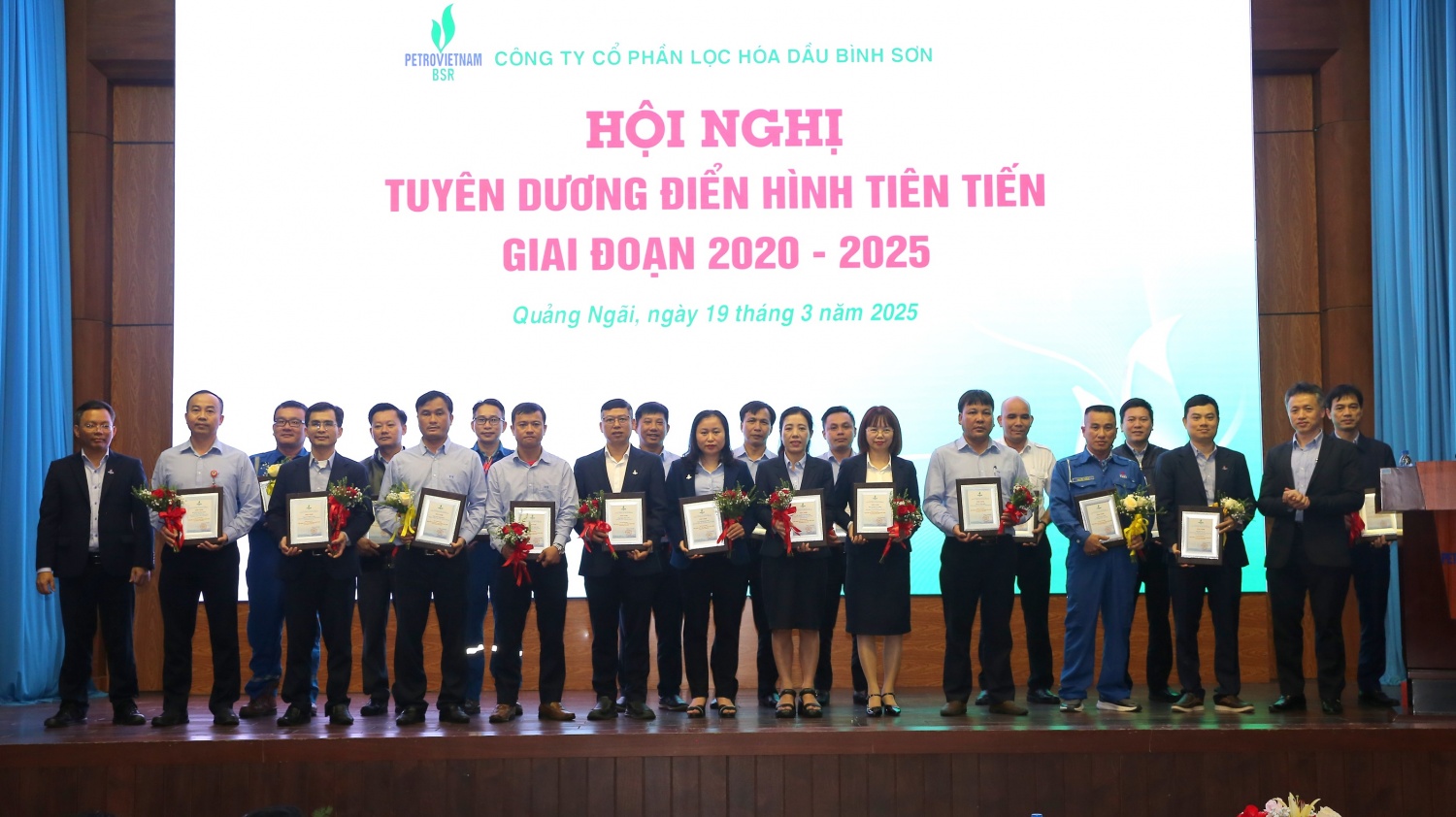 BSR cũng đã khen thưởng cho 50 cá nhân có thành tích tiêu biểu xuất sắc, điển hình tiên tiến giai đoạn 2020-2025.