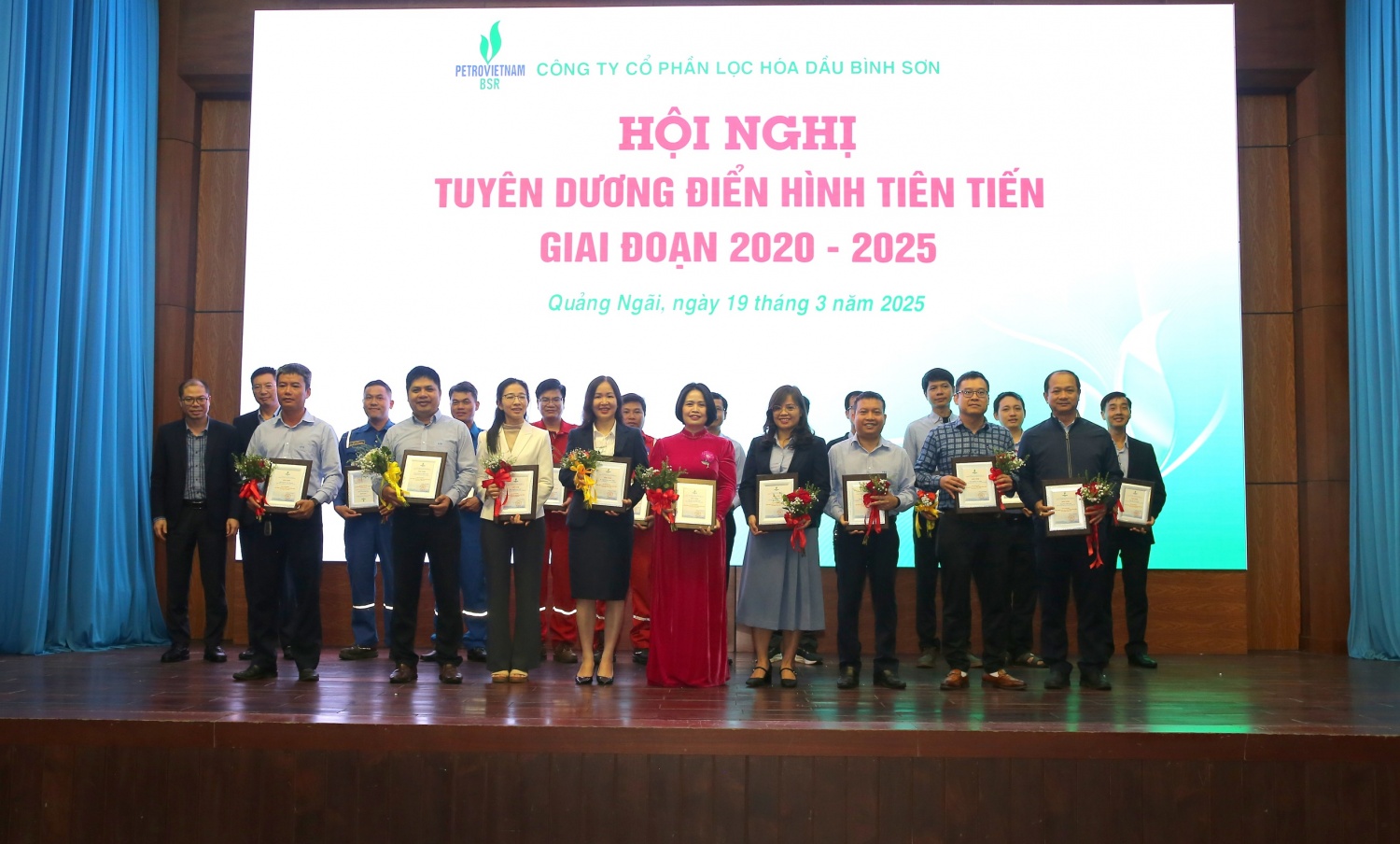 BSR tuyên dương điển hình tiên tiến và chào mừng mốc 50 triệu giờ công an toàn