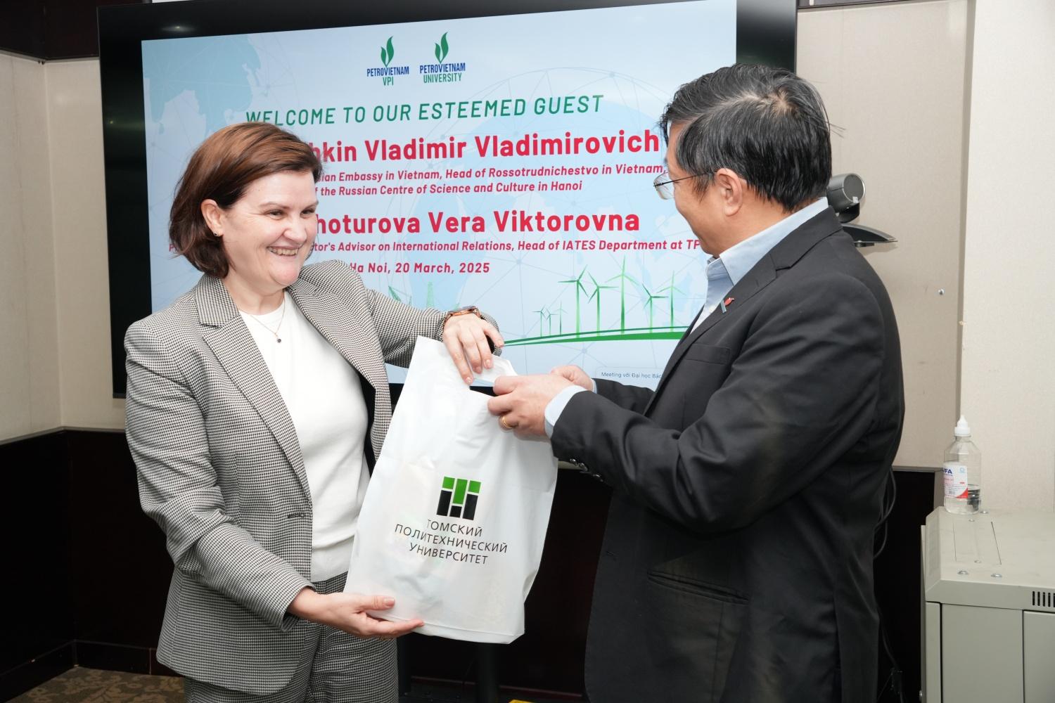 PVU mở rộng cơ hội hợp tác, đào tạo quốc tế trong lĩnh vực điện hạt nhân