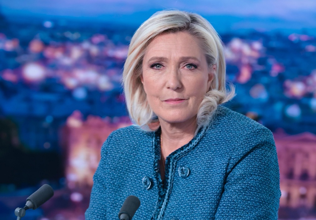 tranh cai gay gat sau khi lanh dao cuc huu phap le pen bi cam tranh cu hinh 1