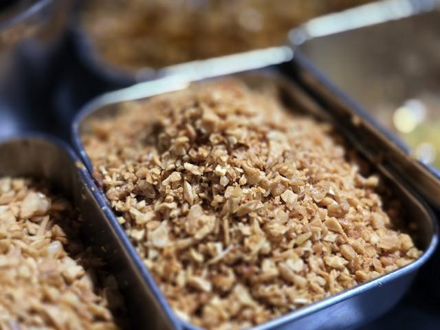 Tiệm cơm gà xối mỡ nóng hổi đông khách ở TP HCM- Ảnh 13.