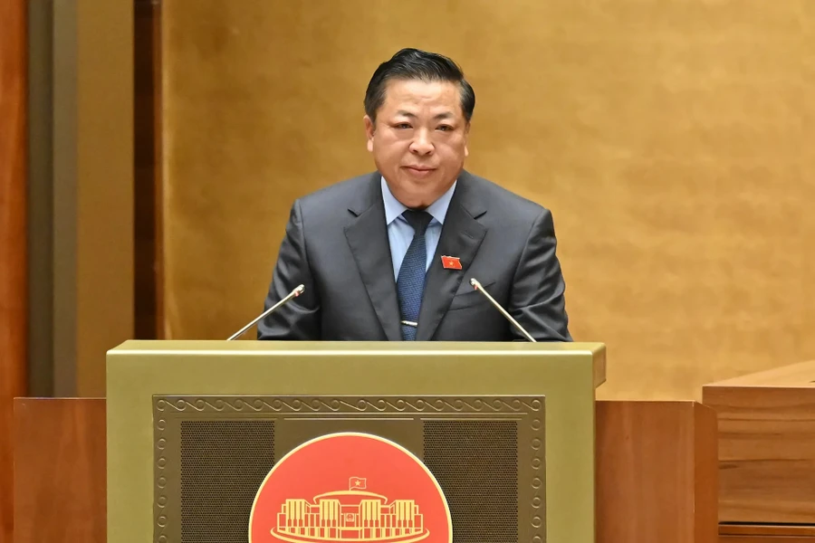 Bộ trưởng Xây dựng Trần Hồng Minh.