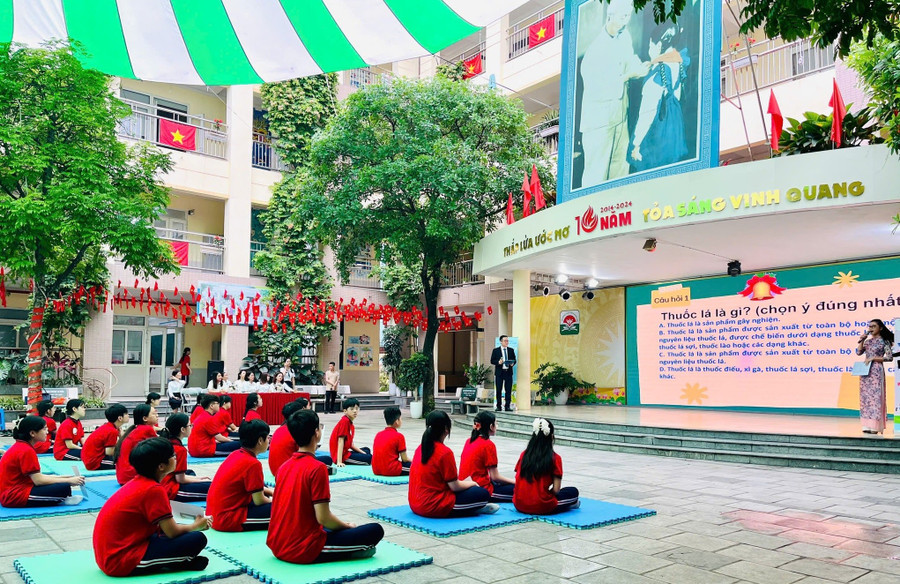 lang-nghe-tieng-noi-hoc-sinh-2.jpg