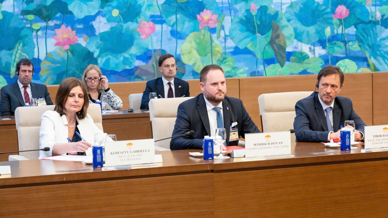 Các đại biểu dự cuộc hội kiến. Ảnh: Phạm Thắng