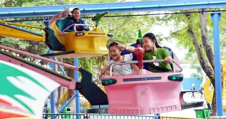 Nhiều khu vui chơi, giải trí ở TPHCM tổ chức nhiều hoạt động hấp dẫn cho thiếu nhi dịp 1/6 và mùa hè năm nay.