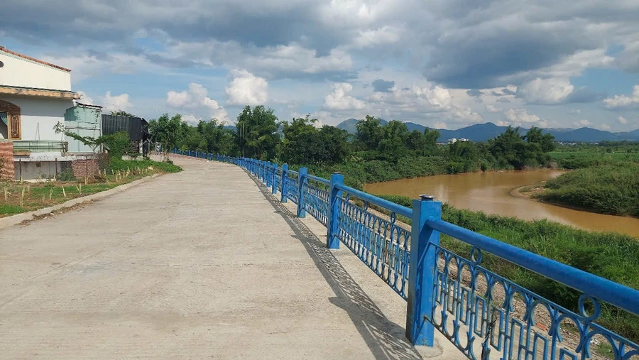 Dự án 'Kè chống sạt lở sông Đăk Bla' đoạn qua làng Kon Rờ Bàng.