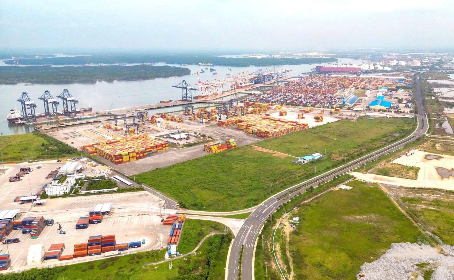 Tỉnh Bà Rịa - Vũng Tàu tiếp tục kêu gọi đầu tư vào cảng biển, logistics