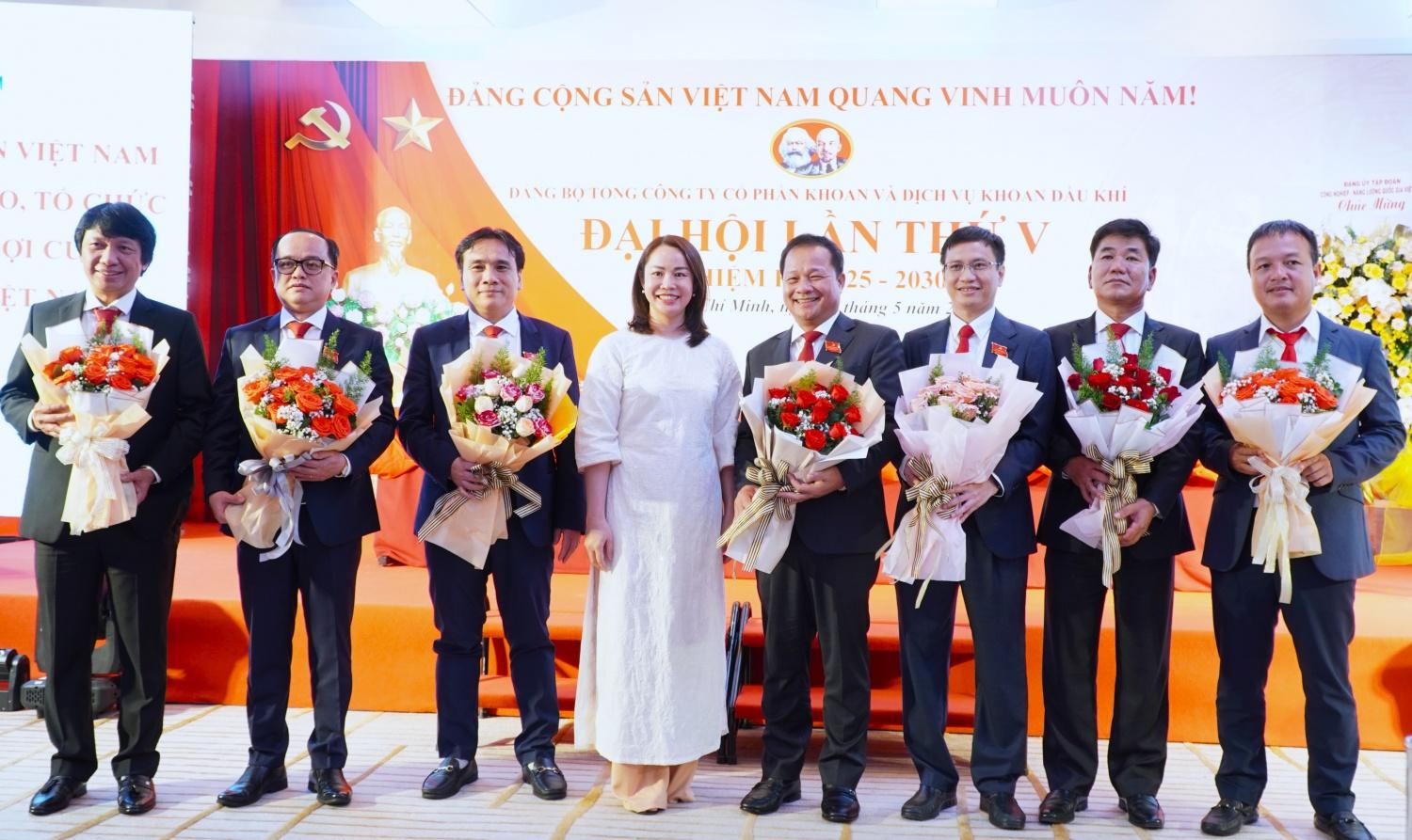 [Chùm ảnh] Đảng bộ PV Drilling tổ chức thành công Đại hội đại biểu lần thứ V, nhiệm kỳ 2025 - 2030