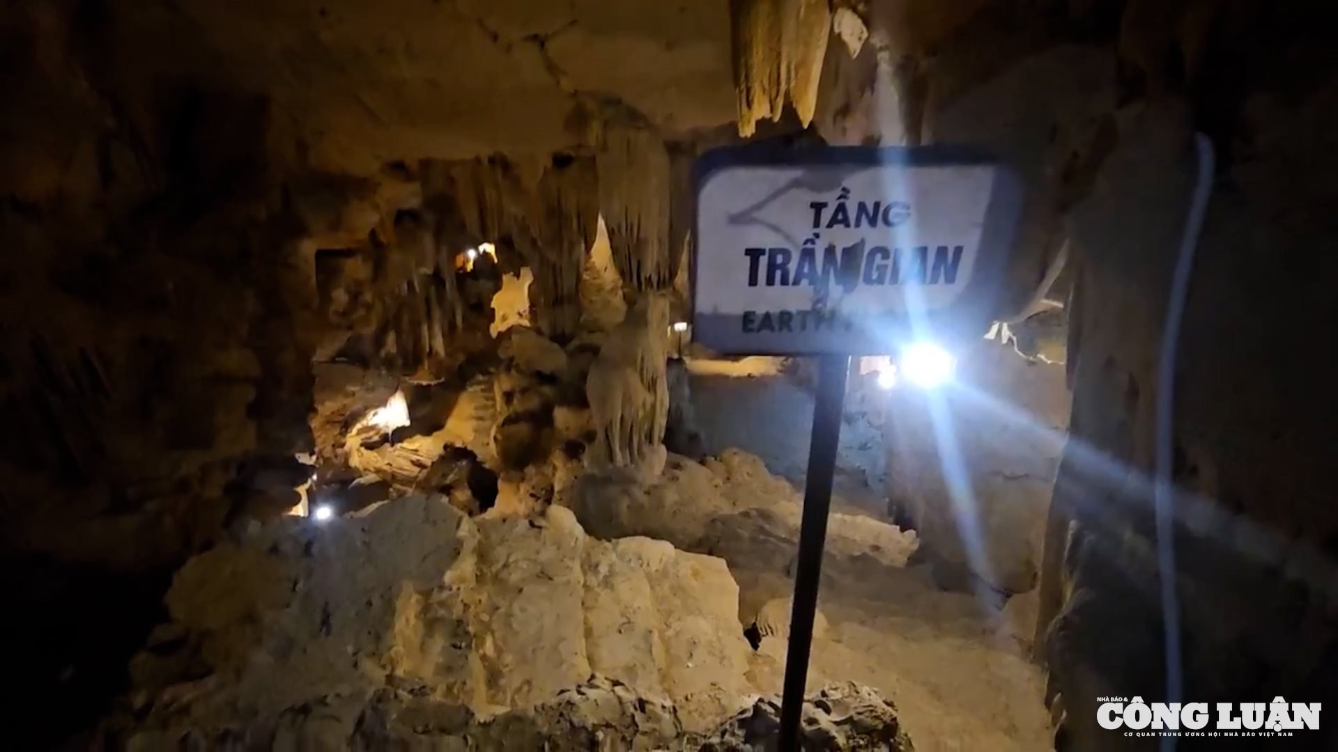 SAM SON.00_02_28_12.Still1406