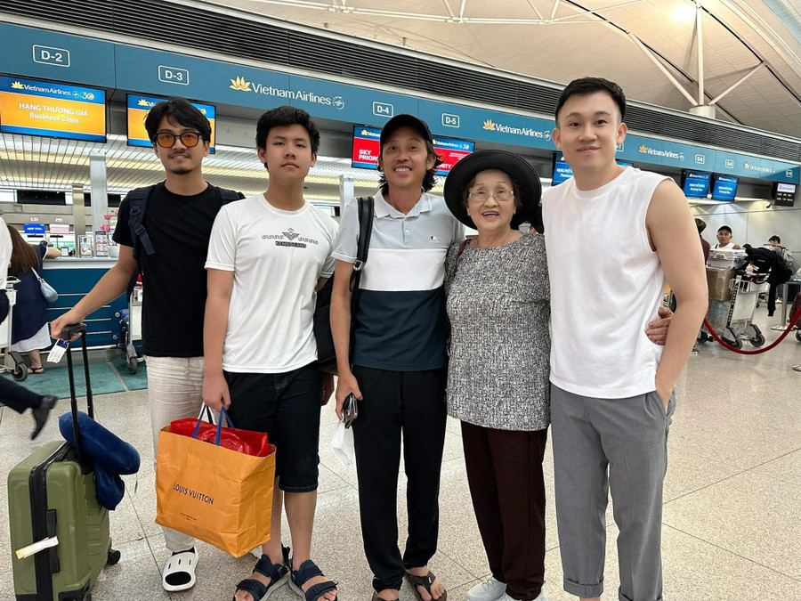 hoai-linh-1.jpg