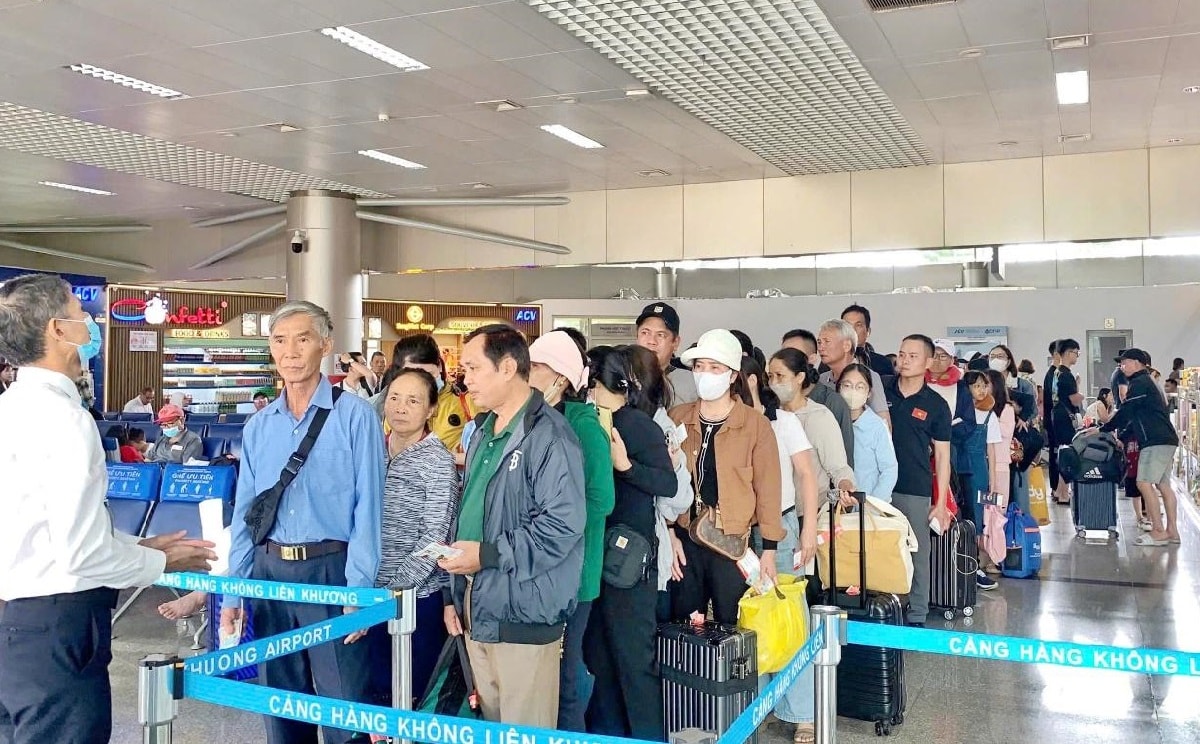 cảng hàng không liên khương