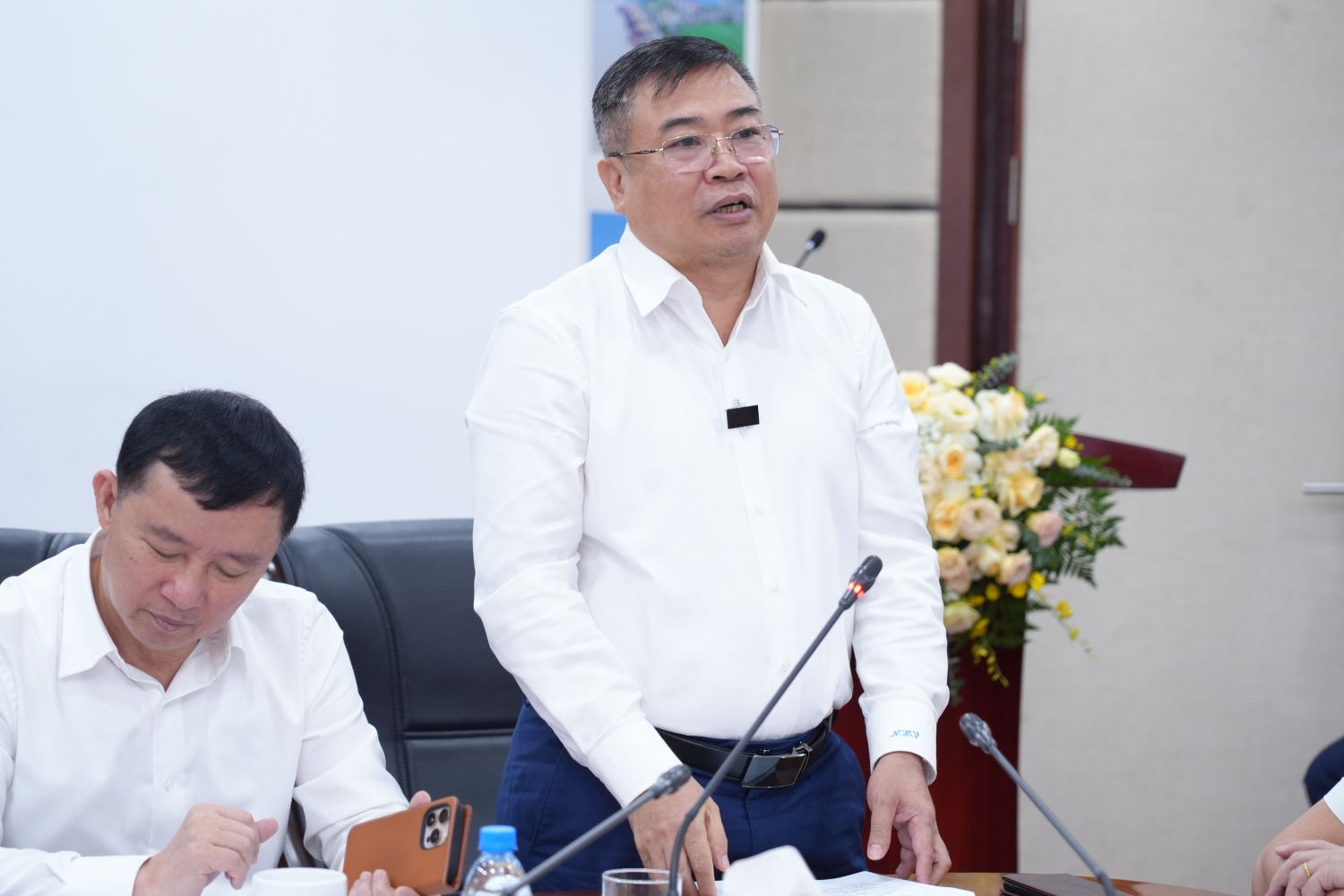 Đồng chí Nguyễn Huy Vượng, Phó Giám đốc, Chủ tịch Công đoàn Chi nhánh nhấn mạnh việc duy trì môi trường làm việc ổn định, đảm bảo phúc lợi và nâng cao đời sống tinh thần cho người lao động là điều kiện tiên quyết để giữ vững năng suất và chất lượng vận hành