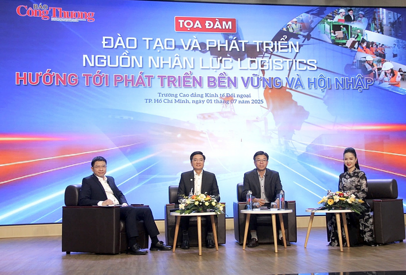 Các diễn giả tham dự tọa đàm “Đào tạo và phát triển nguồn nhân lực logistics hướng tới phát triển bền vững và hội nhập” do Báo Công Thương vừa tổ chức. Ảnh: Sỹ Đồng