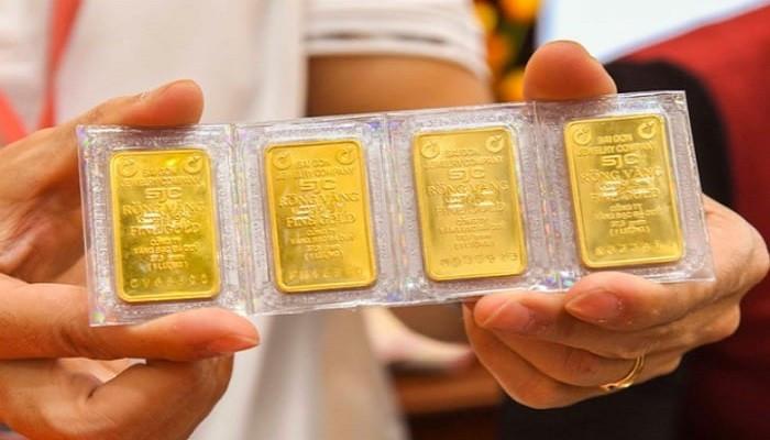 Giá vàng hôm nay 4/7 tăng 600 ngàn đồng 2 chiều, vượt mốc 121 triệu đồng/lượng
