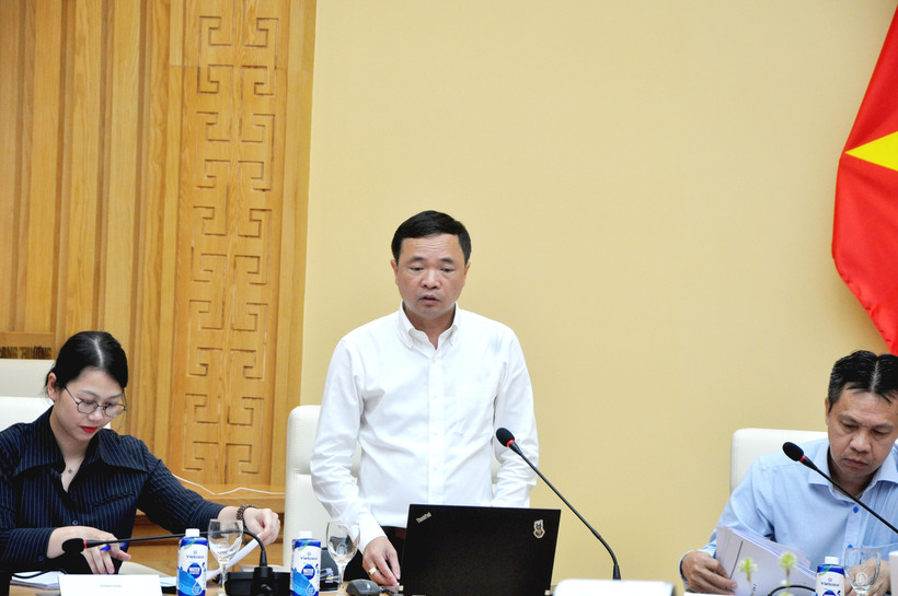 Phó Vụ trưởng Vụ Dầu khí và Than - ông Đặng Hải Anh phát biểu tại hội nghị.
