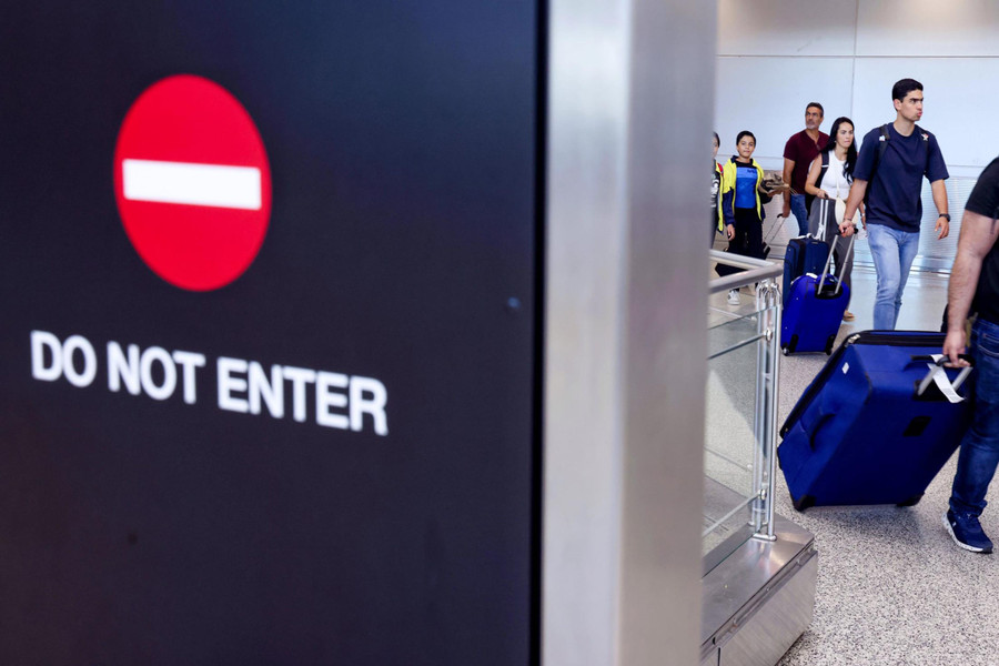 Các chính sách nhập cư nghiêm ngặt hạn chế khách du lịch đến Mỹ. du-lich-my-lao-doc-khi-niem-tin-hao-mon-1.jpg