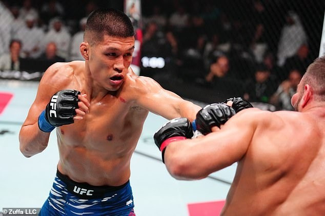 Steven Nguyen đã phá vỡ kỷ lục hạ gục đối thủ trong khuôn khổ UFC. vo-si-01.jpg