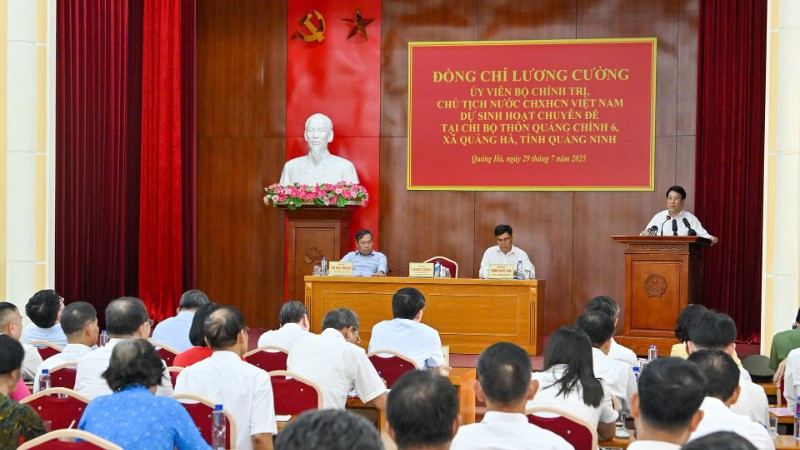 Chủ tịch nước Lương Cường dự sinh hoạt Chi bộ thôn Quảng Chính 6.