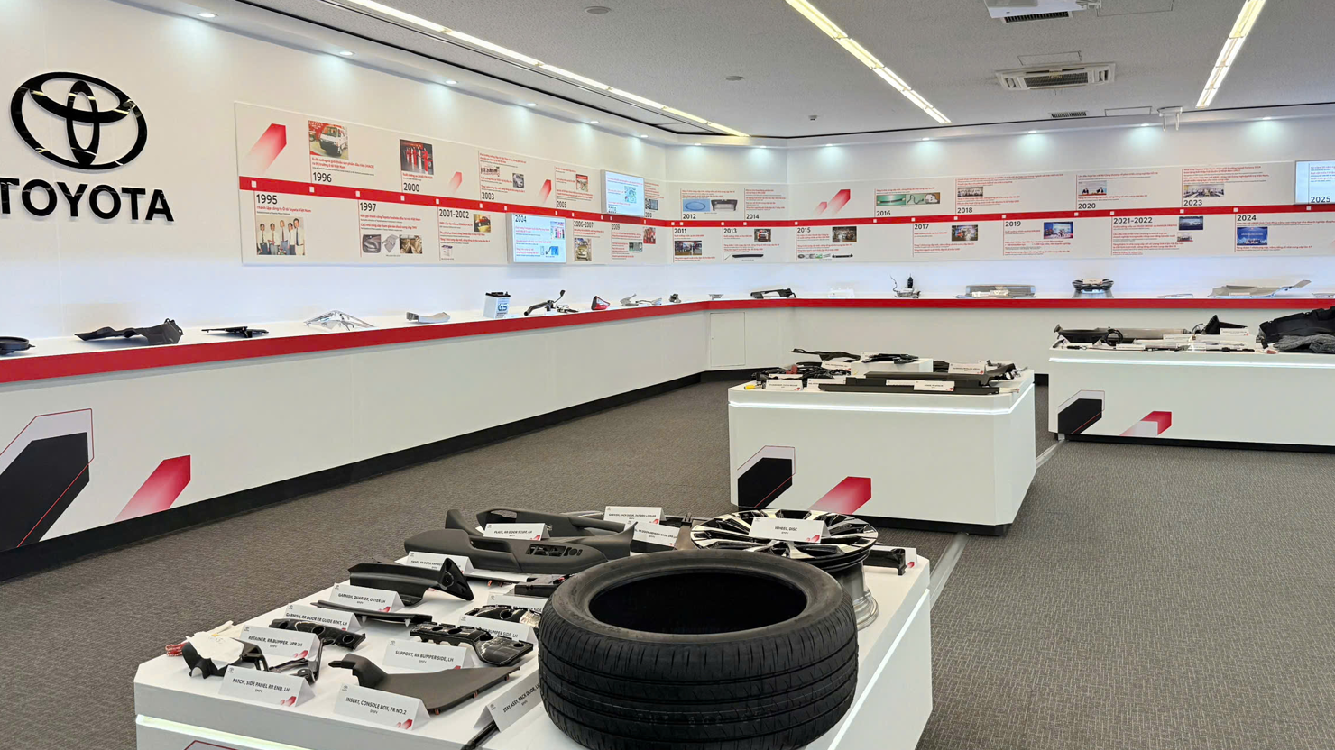 Toyota Việt Nam tổ chức sự kiện triểm lãm để nhìn lại những đóng góp của Công ty trong quá trình phát triển ngành công nghiệp ô tô.