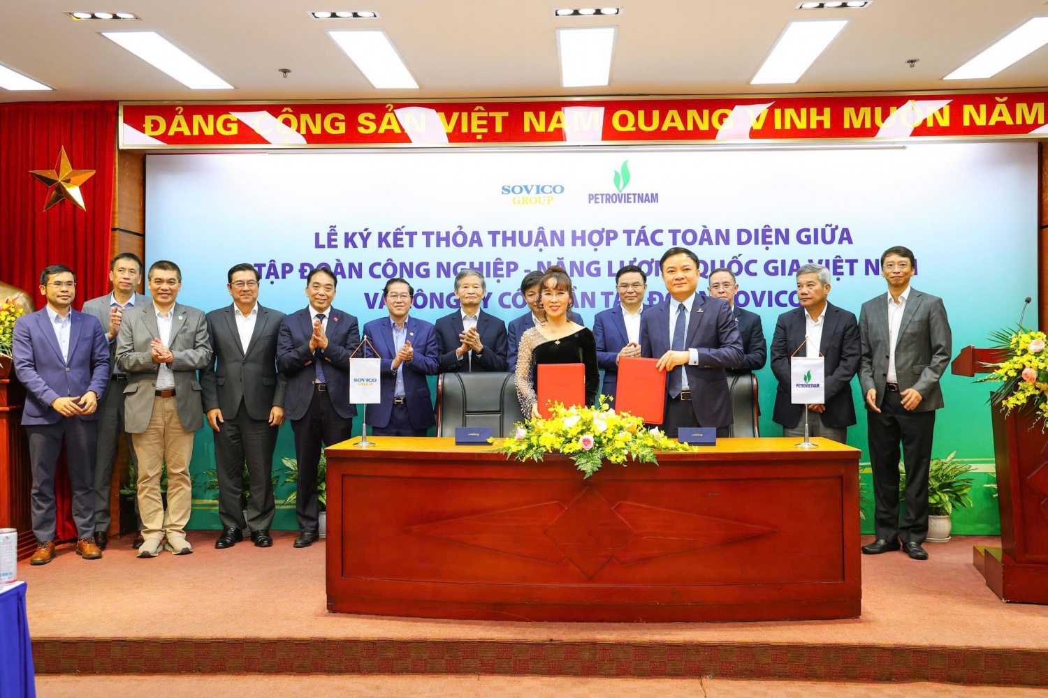 Petrovietnam hợp tác toàn diện với SOVICO: Động lực mới cho phát triển năng lượng và kinh tế biển