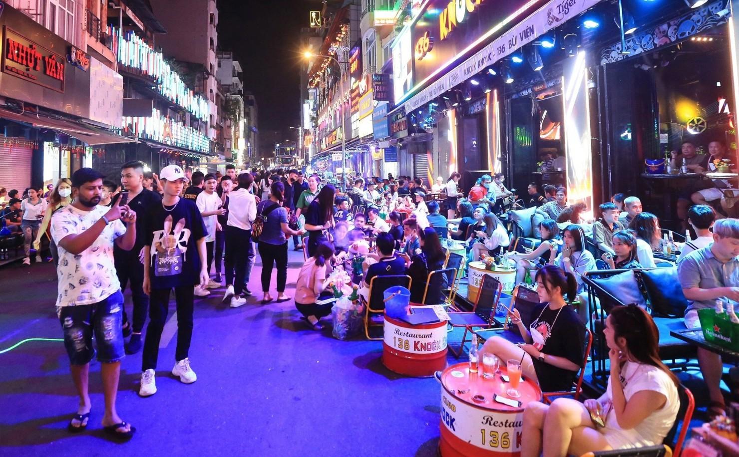 Kinh tế ban đêm lả sản phẩm trọng tâm trong chiến lược phát triển kinh tế của Thành phố đến năm 2030. Ảnh: TL