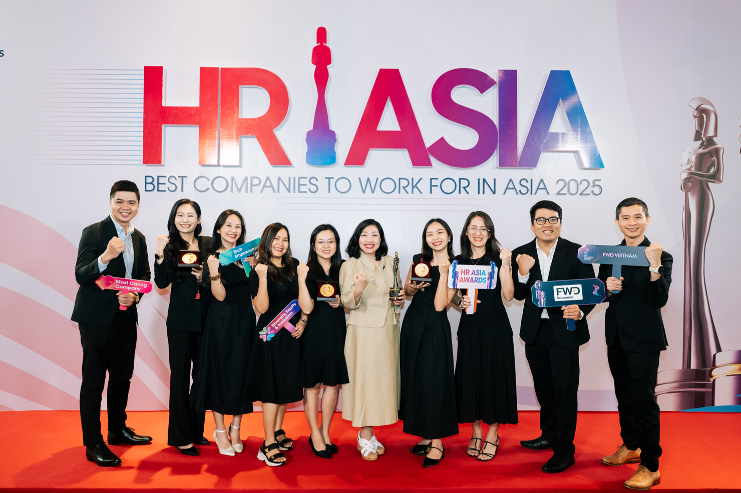 FWD Việt Nam được Tạp chí HR Asia vinh danh là Nơi làm việc tốt nhất châu Á trong 6 năm liên tiếp