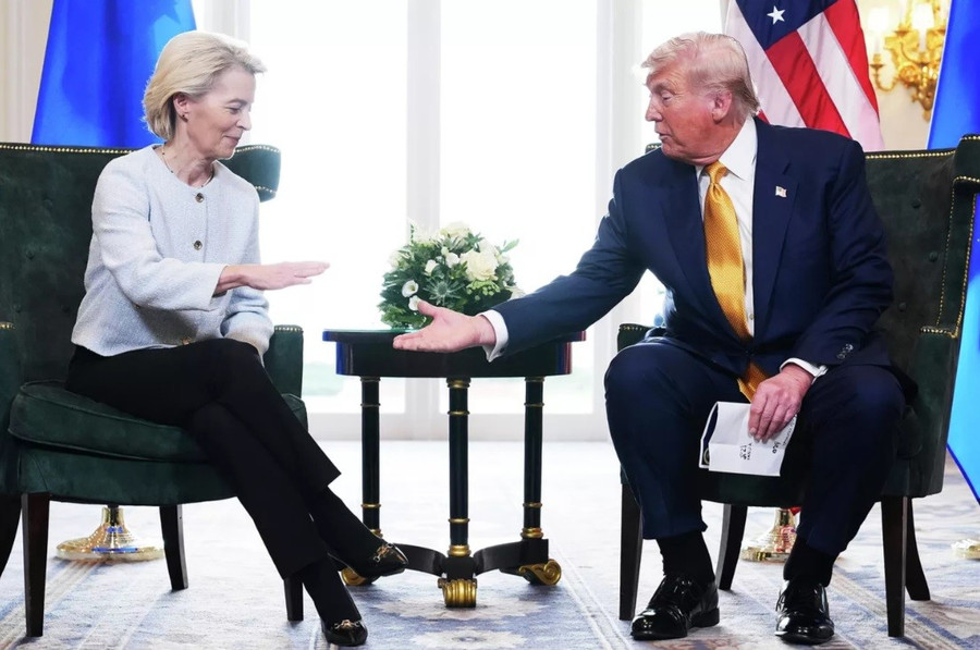Chủ tịch Ủy ban Châu Âu Ursula von der Leyen và Tổng thống Trump.