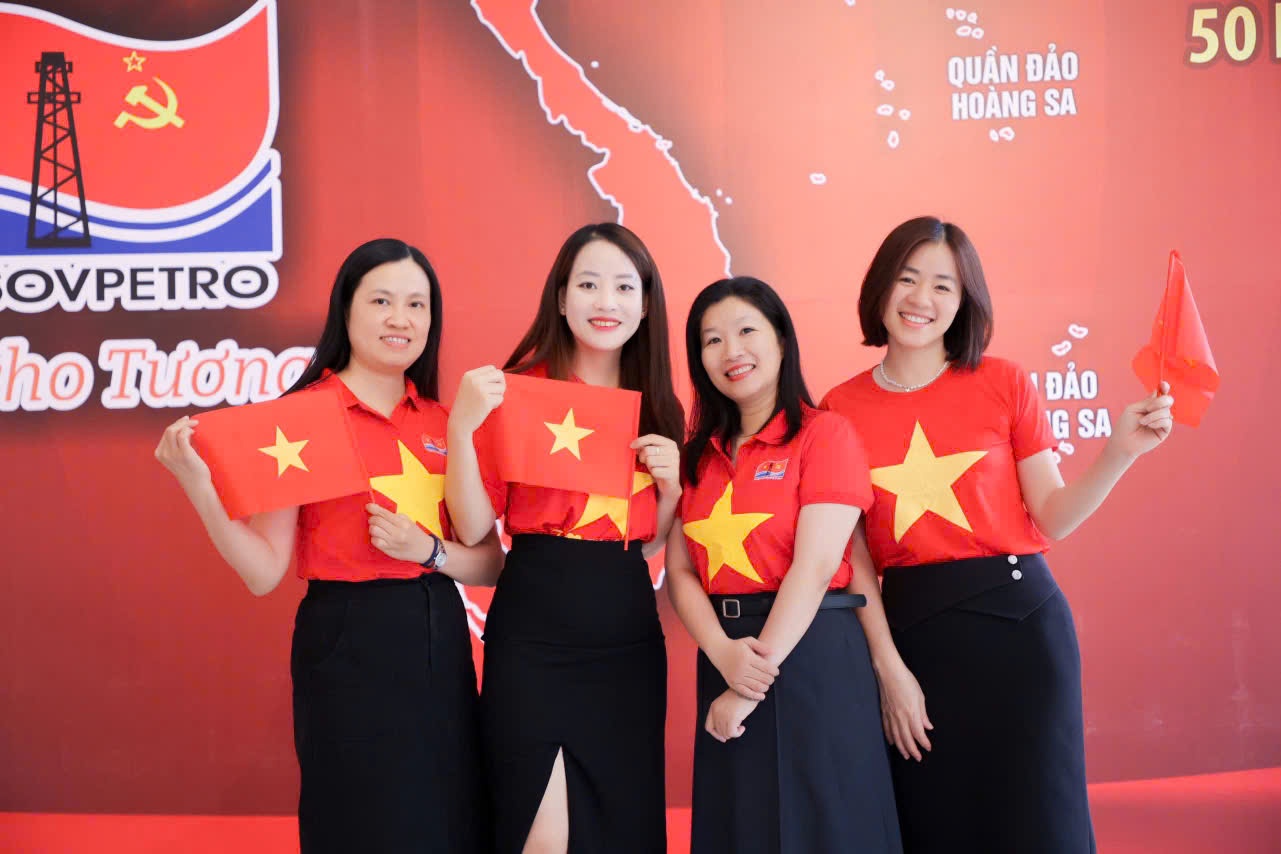 Người lao động Petrovietnam hân hoan đón Tết Độc lập 2025