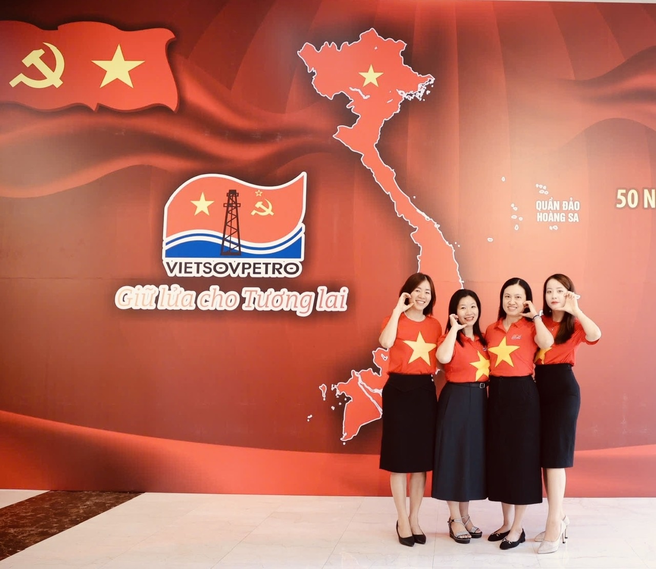 Người lao động Petrovietnam hân hoan đón Tết Độc lập 2025