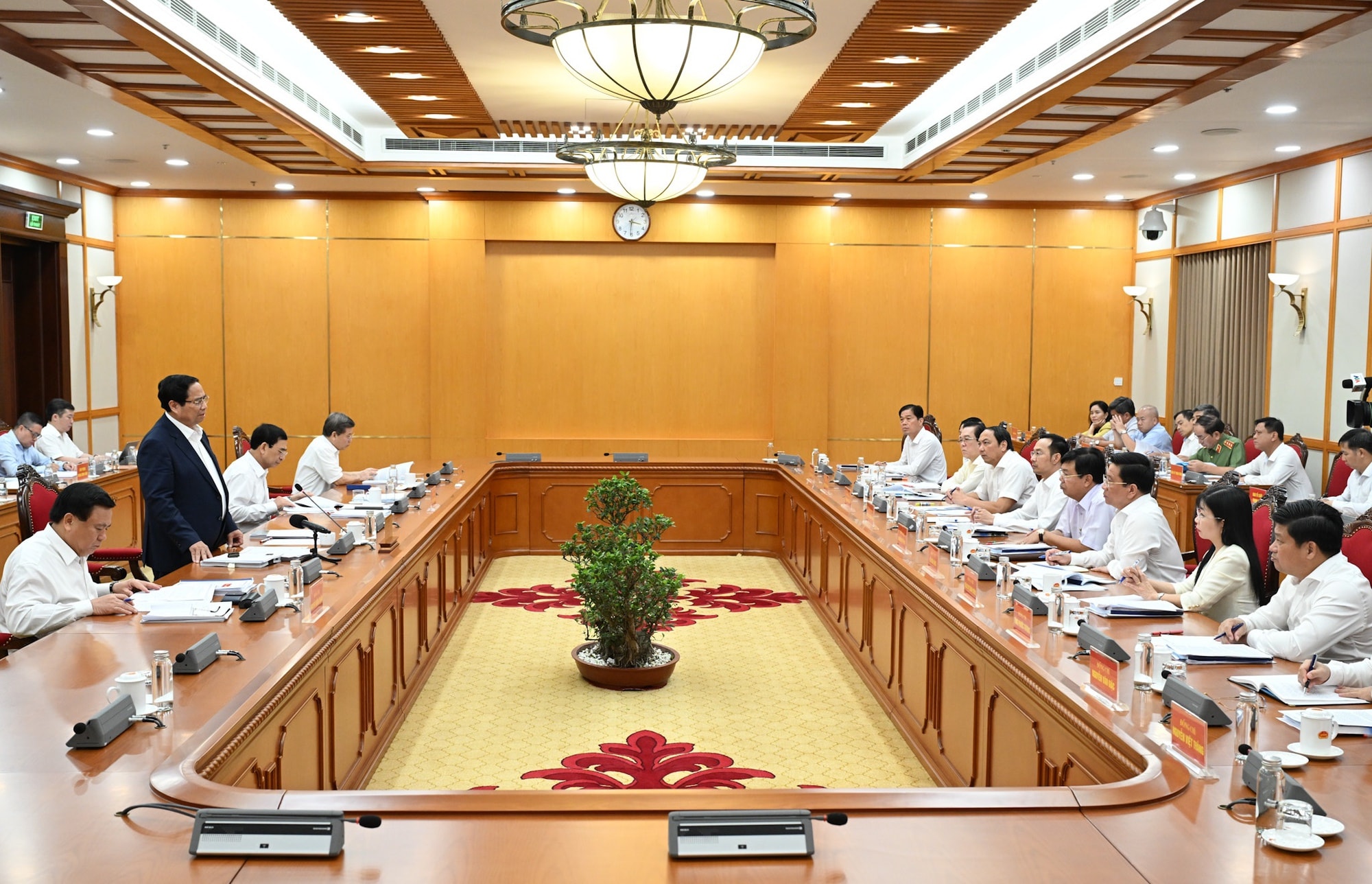 Bộ Chính trị cho ý kiến về công tác chuẩn bị Đại hội Đảng bộ tỉnh An Giang và Lâm Đồng- Ảnh 1. Bộ Chính trị cho ý kiến về công tác chuẩn bị Đại hội Đảng bộ tỉnh An Giang và Lâm Đồng- Ảnh 1.