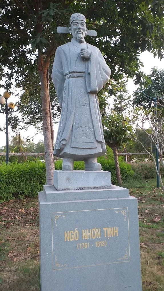 ngo-nhan-tinh-1.jpg