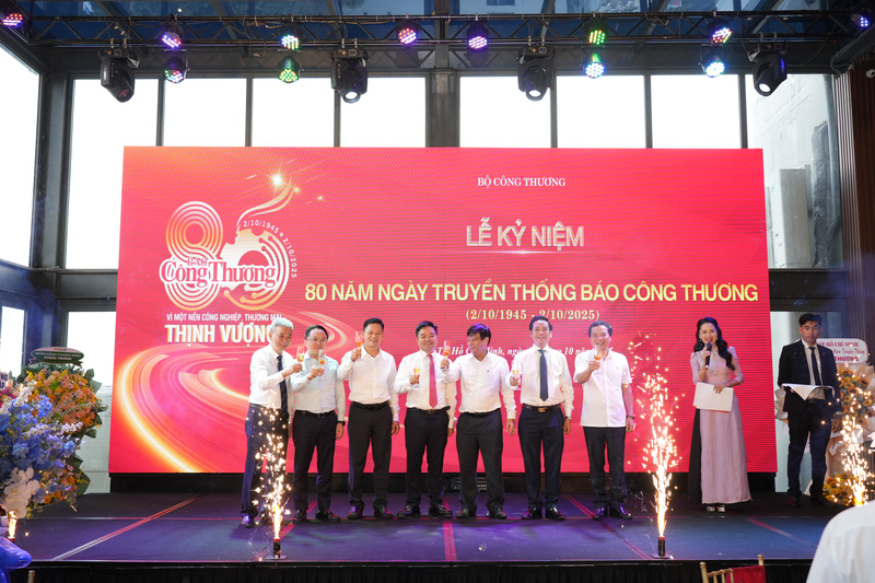 Chùm ảnh: Lễ kỷ niệm 80 năm ngày truyền thống Báo Công Thương tại TP. Hồ Chí Minh - 24