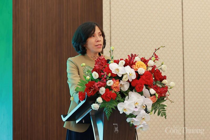 Bà Lại Việt Anh, Phó Cục trưởng Cục Thương mại điện tử và Kinh tế số. Ảnh: Quỳnh Trang