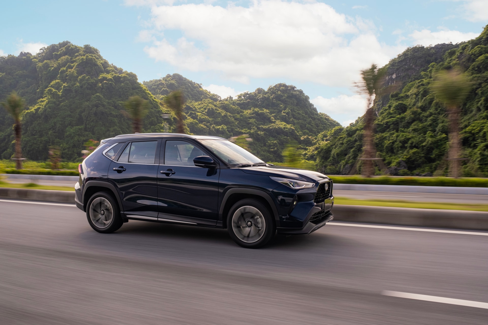 Yaris Cross dẫn đầu doanh số của Toyota Việt Nam tháng 10/2025 - Ảnh: TMV