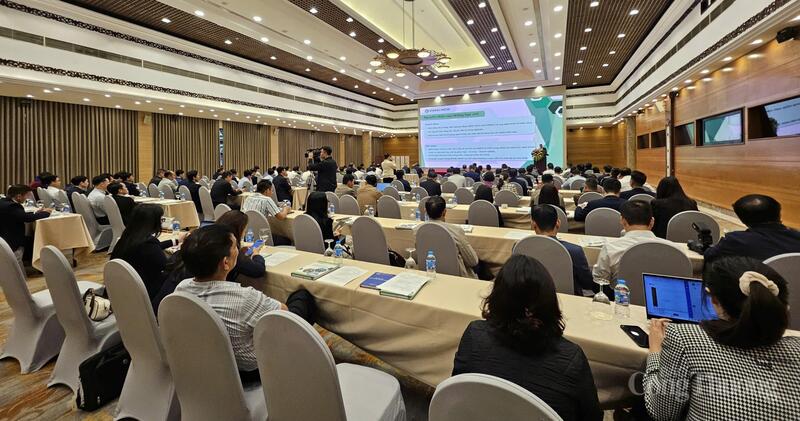 Quang cảnh hội nghị.