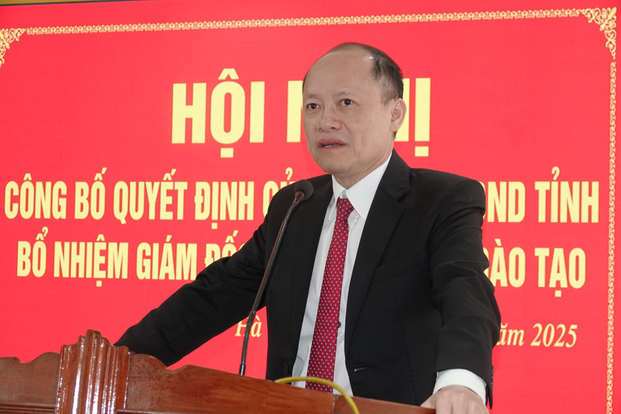 Ông Nguyễn Hồng Lĩnh - Phó Bí thư Thường trực Tỉnh ủy Hà Tĩnh phát biểu tại Hội nghị. dsc00483.jpg