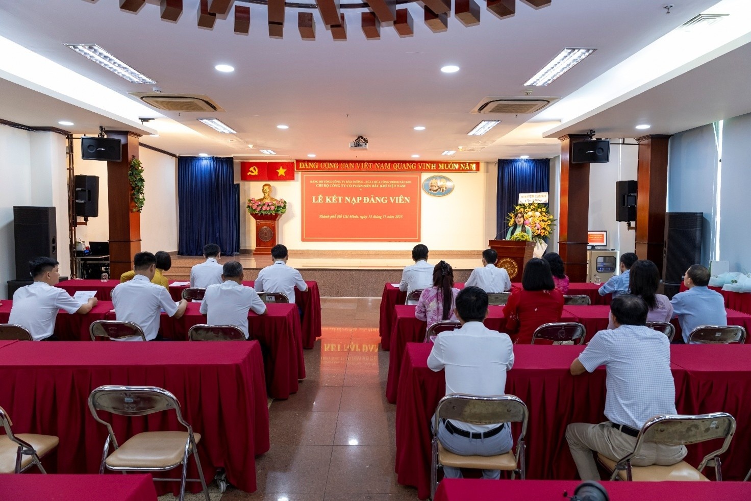 PV Paint bồi đắp thế hệ đảng viên trẻ - Lan tỏa niềm tin và khát vọng cống hiến