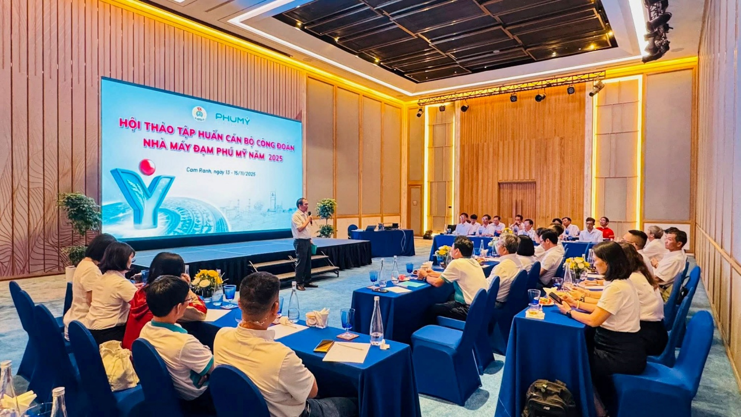 Nhà máy Đạm Phú Mỹ tổ chức tập huấn công đoàn gắn với hoạt động tri ân Lữ đoàn 162 Hải quân Nhà máy Đạm Phú Mỹ tổ chức tập huấn công đoàn gắn với hoạt động tri ân Lữ đoàn 162